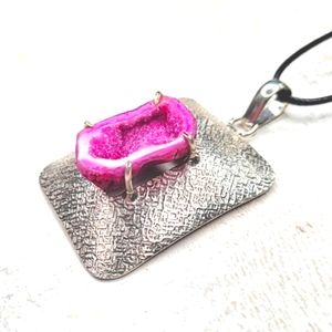 ARTISAN - UNIQUE HAMMER TEXTURED DRUZY PENDANT
